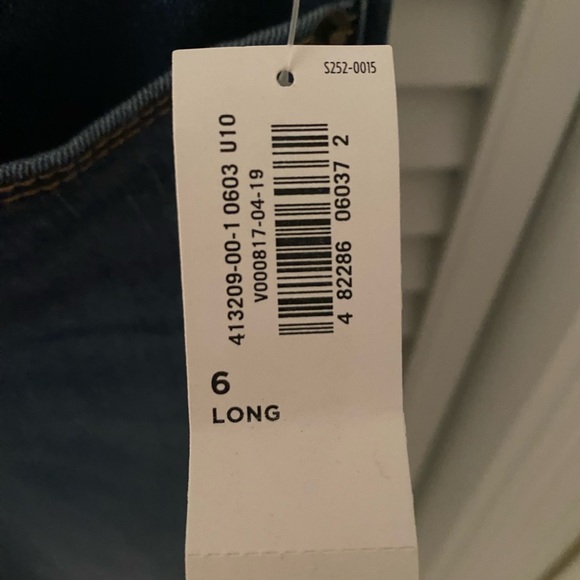 Old navy skinny blue jeans - Picture 4 of 7